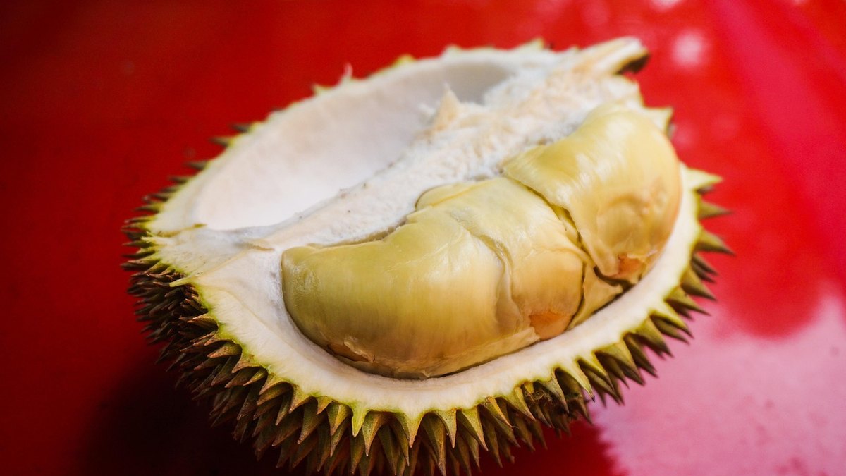 D4. Sticky rice cake with durian