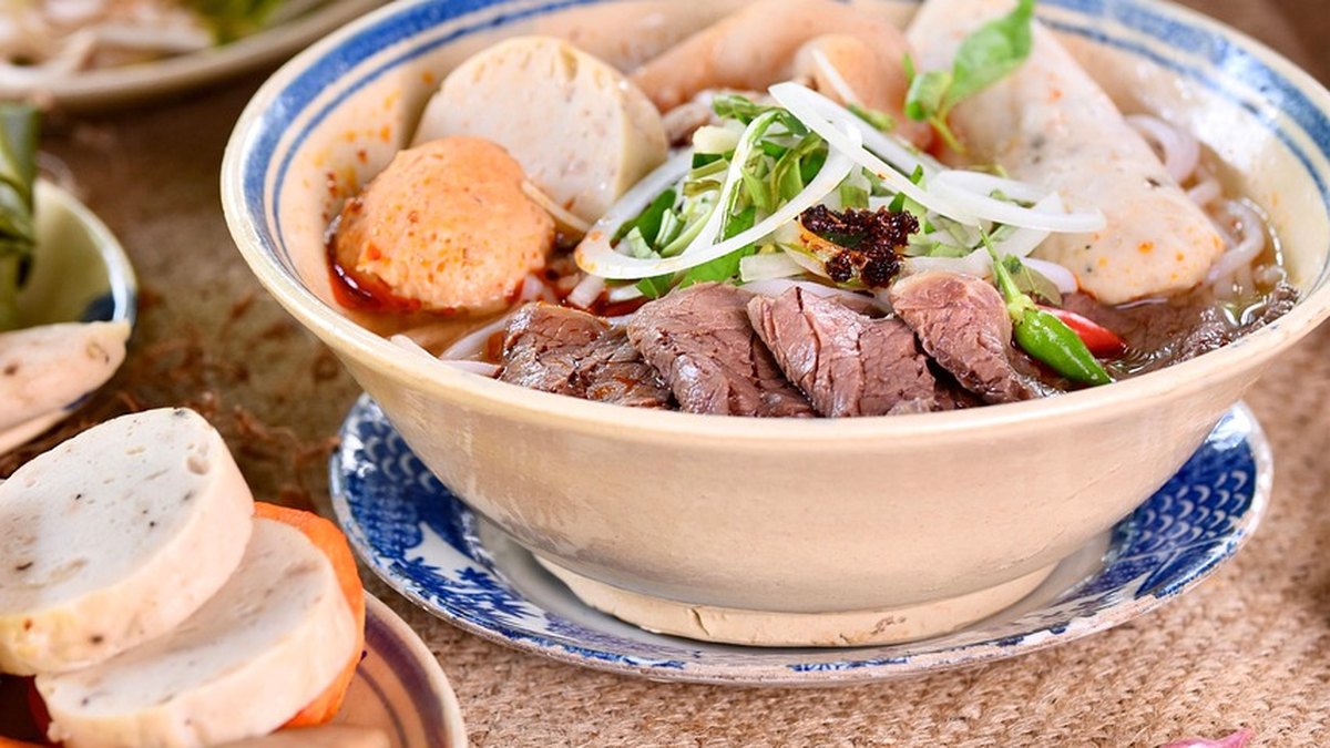 50. Bo Sot Vang – vermicelli
