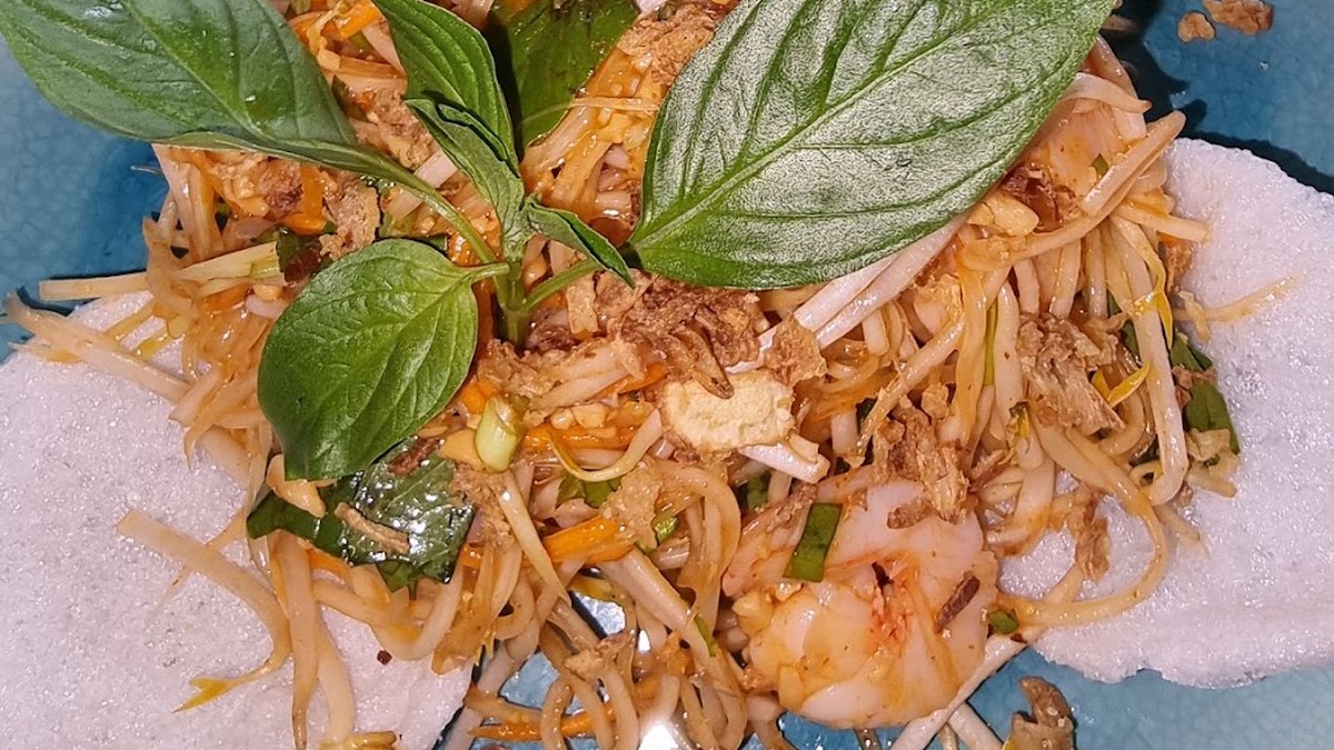 37. Gui Tieaw Pad Thai
